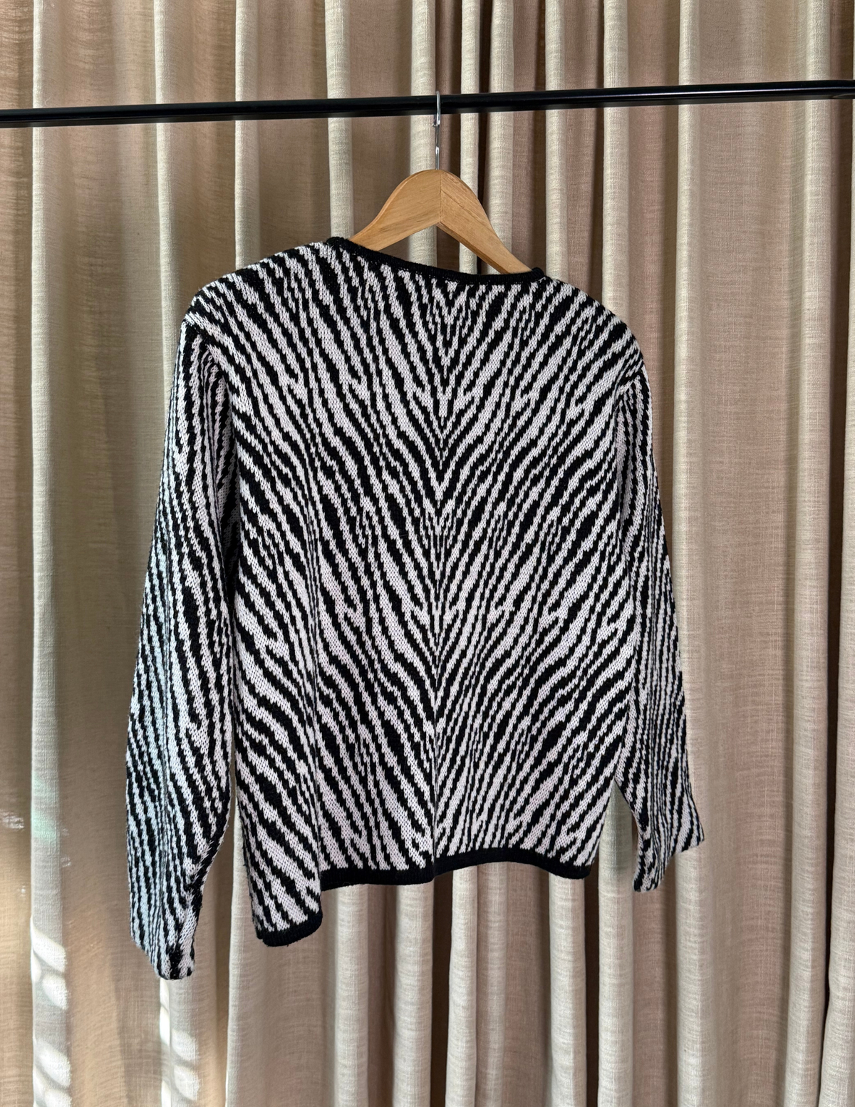 ZEBRA CARDIGAN
